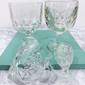 Bar/Kitchen Decor Assortment of VTG Glassware (4)